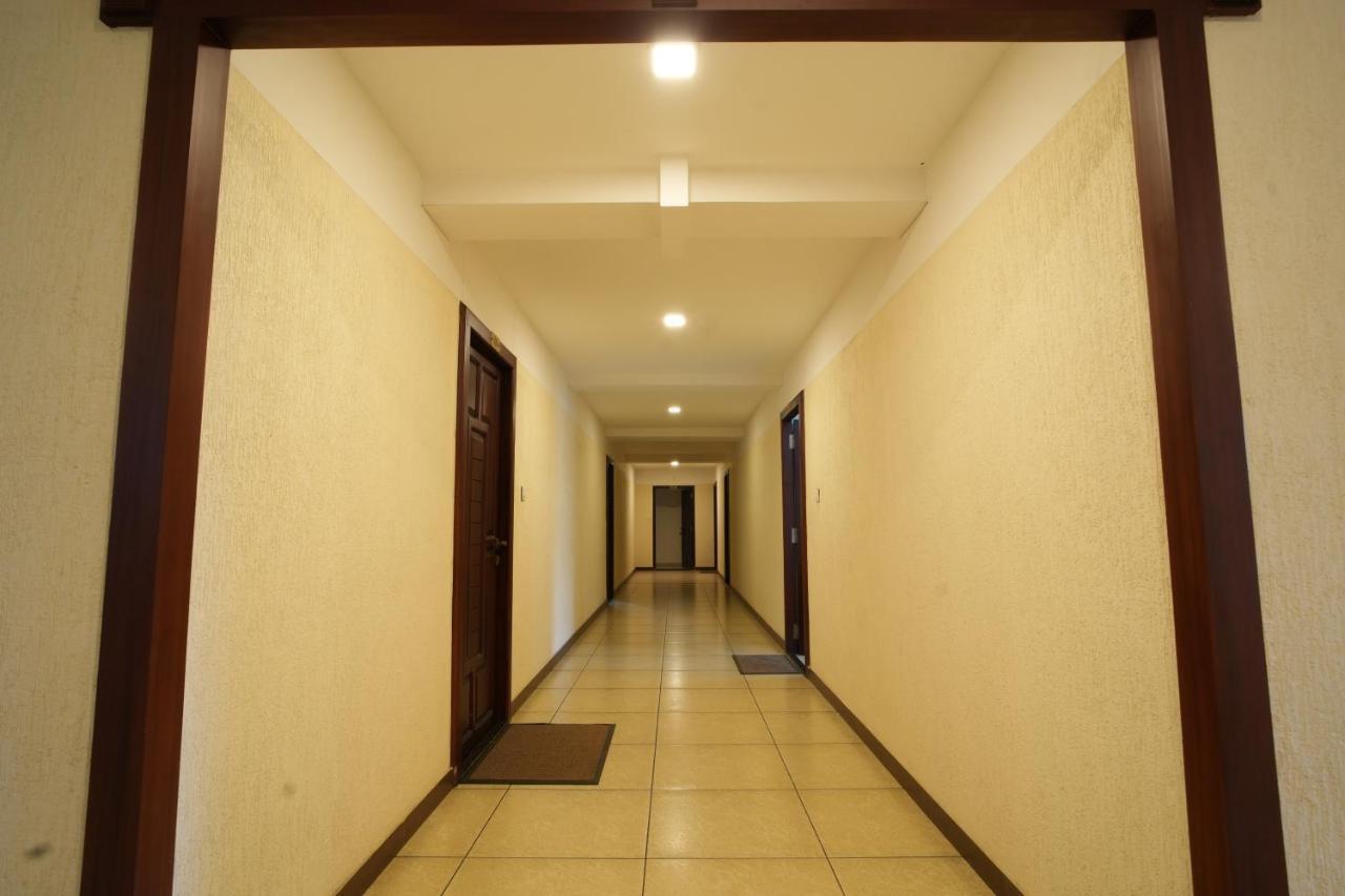 K V Suites Kochi Εξωτερικό φωτογραφία