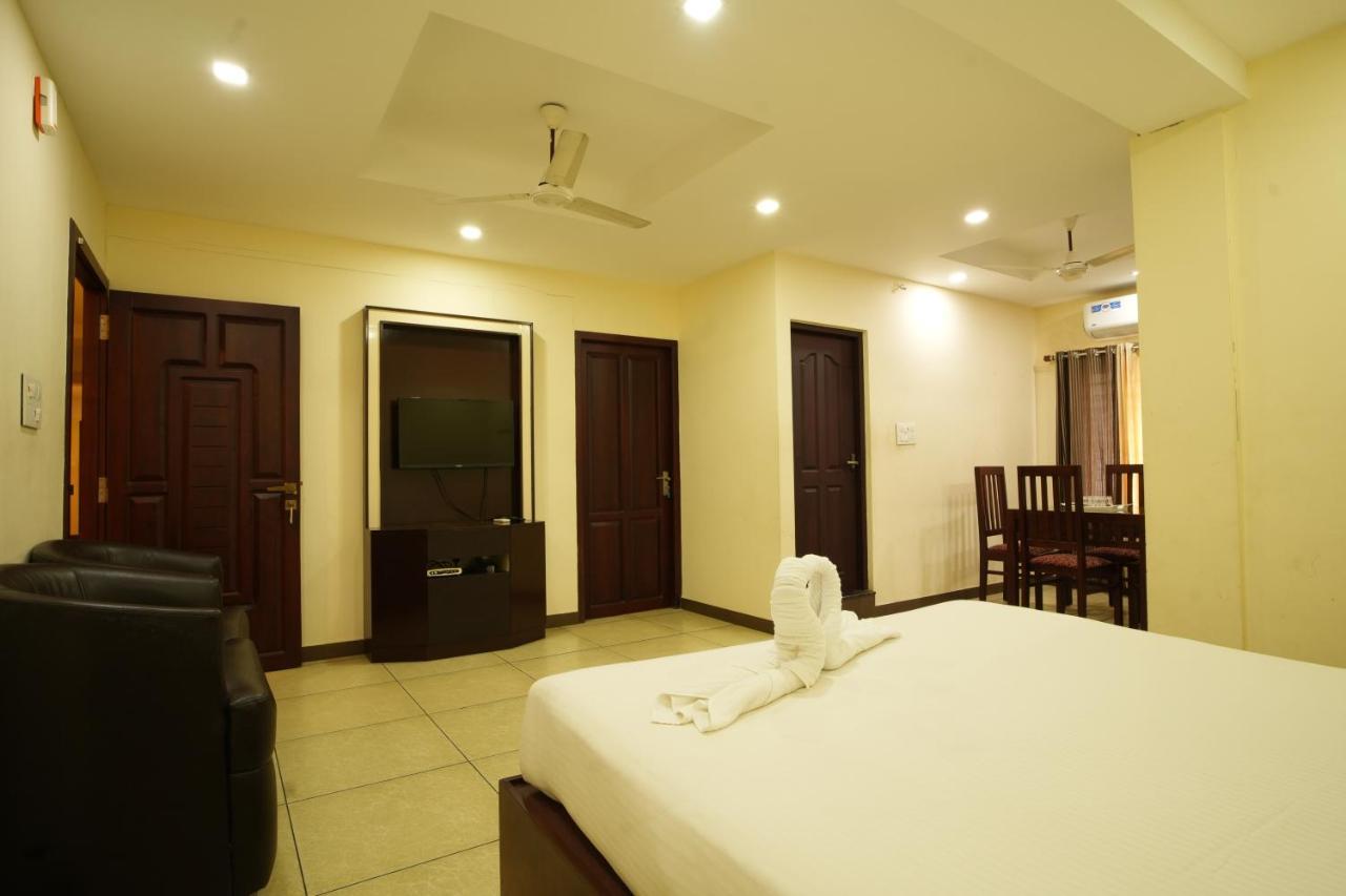 K V Suites Kochi Εξωτερικό φωτογραφία