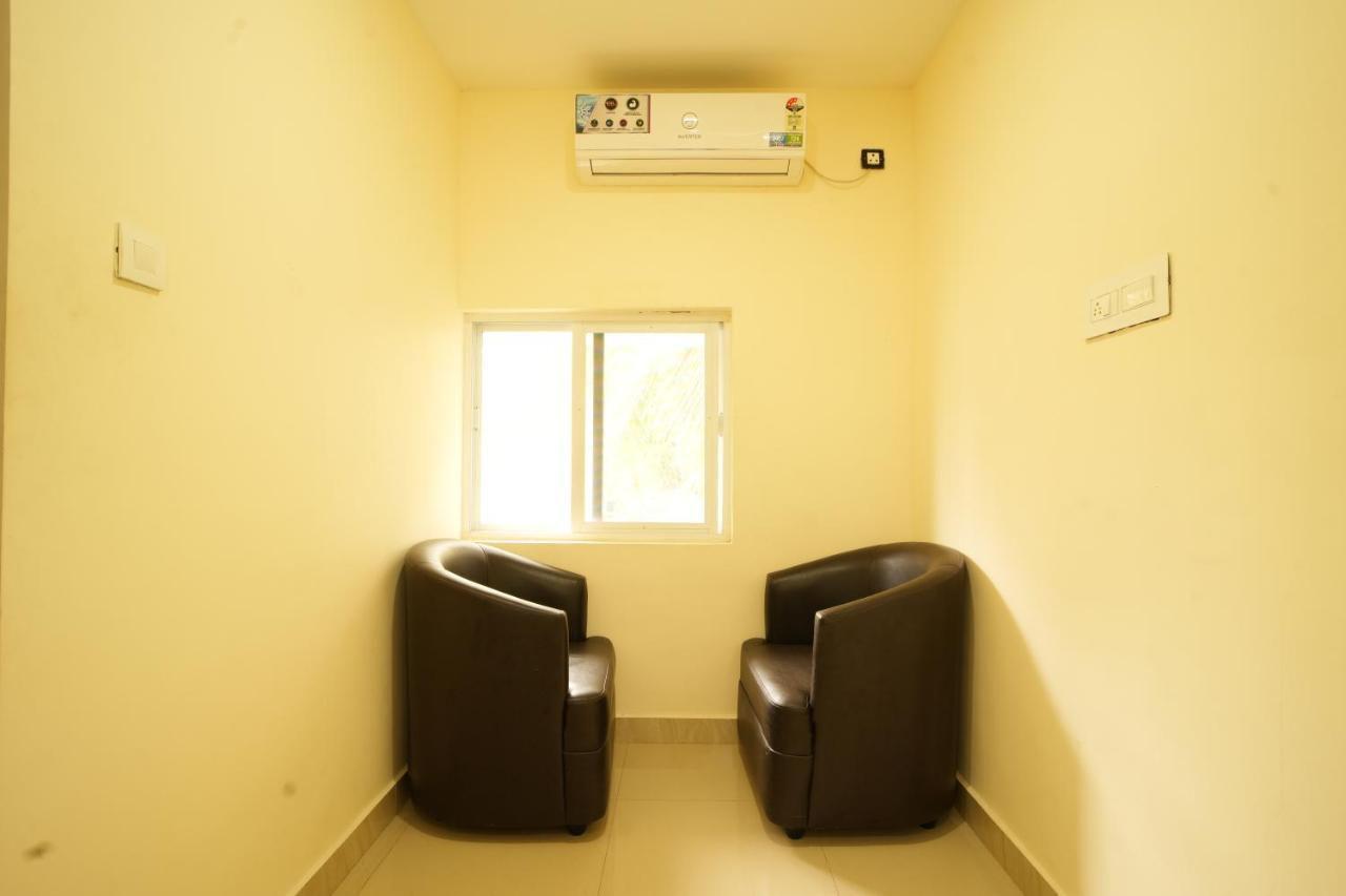 K V Suites Kochi Εξωτερικό φωτογραφία
