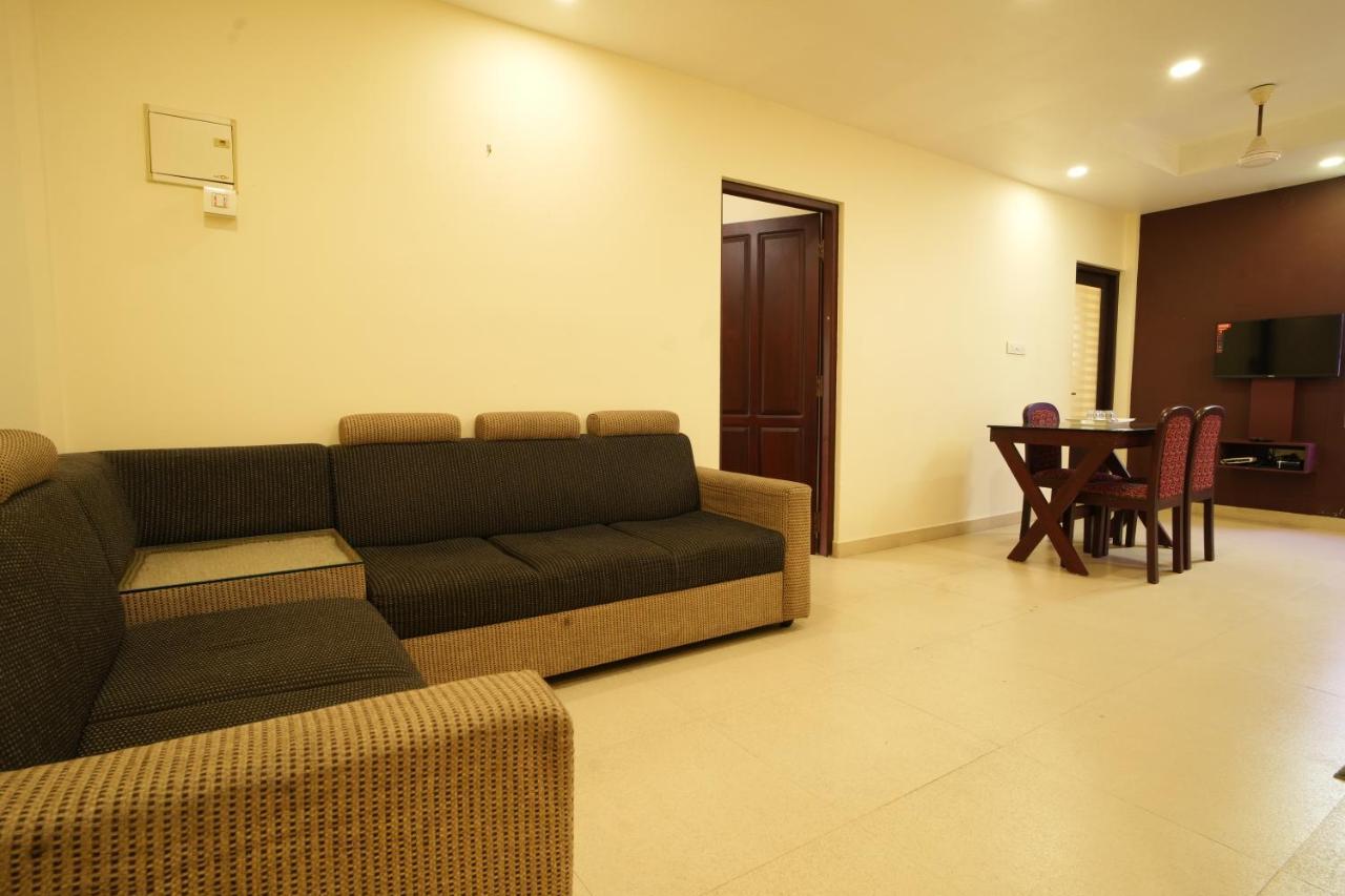 K V Suites Kochi Εξωτερικό φωτογραφία