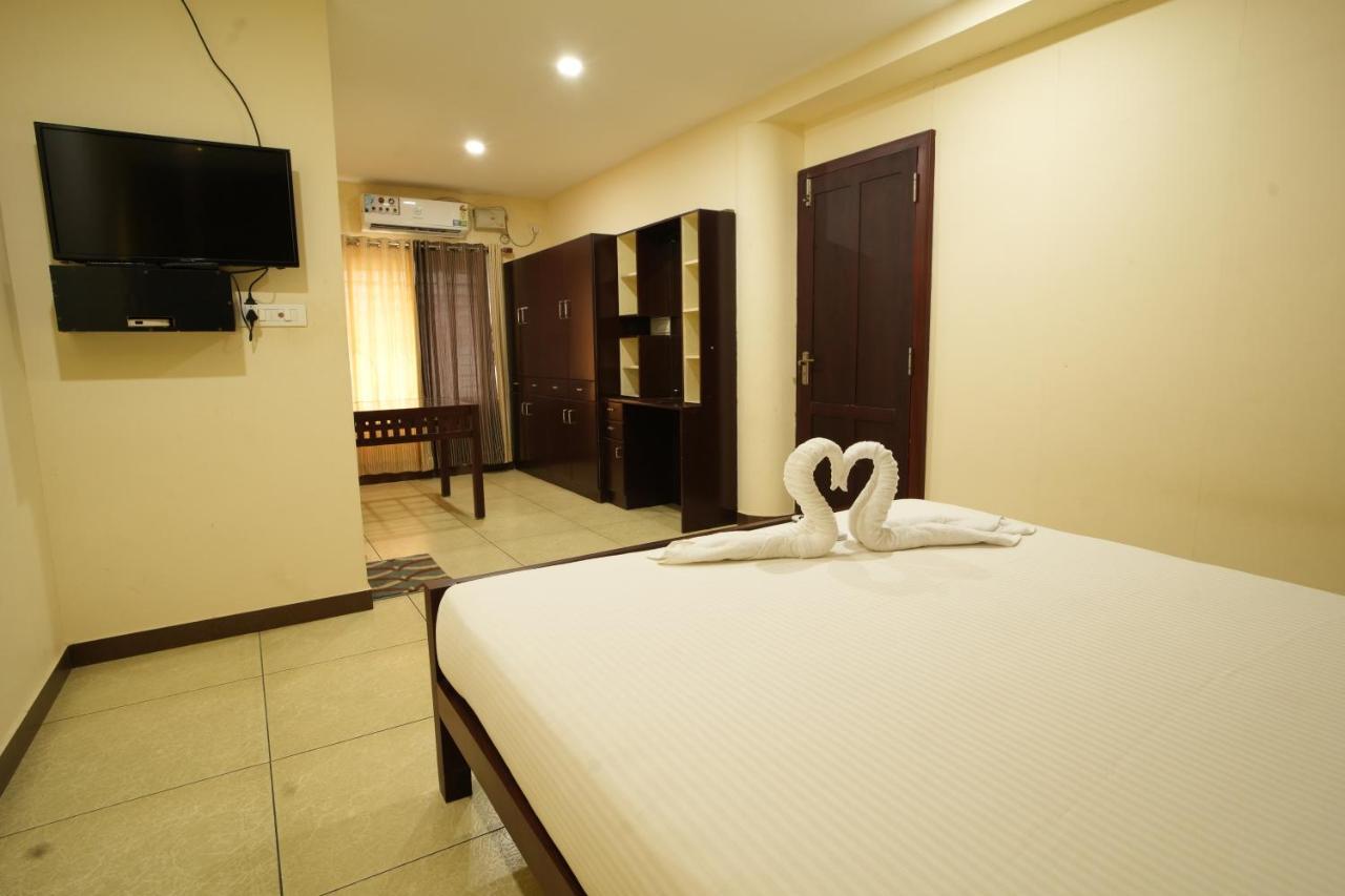 K V Suites Kochi Εξωτερικό φωτογραφία
